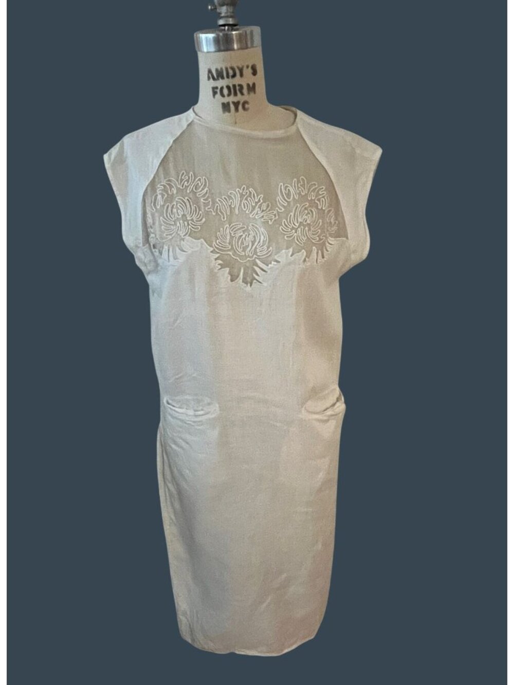 70's VINTAGE ALBINEA White Italian Flax Linen Sleeveless Dress With Sheer Embroi